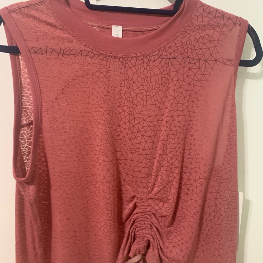 Cinch me up front tank veil